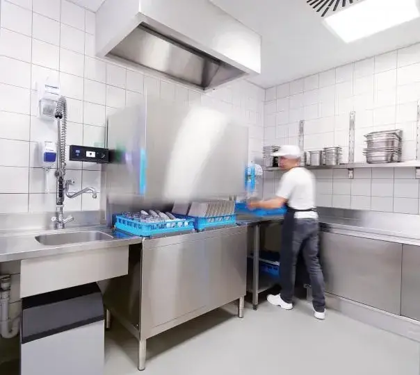 Ile zlewów w kuchni gastronomicznej? Odpowiedzi, które zaskakują