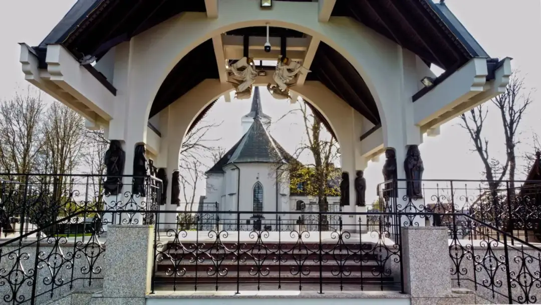 Sanktuarium maryjne w Ludźmierzu – historia, cuda i pielgrzymki w sercu Podhala