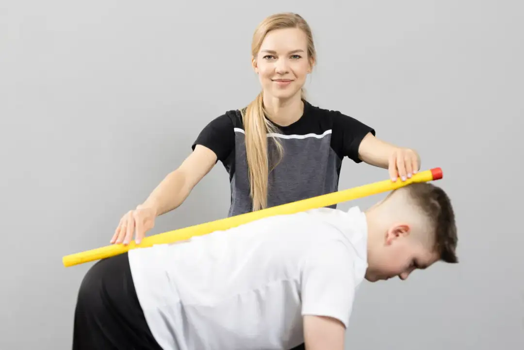 Ile trwa rehabilitacja skoliozy? Poznaj kluczowe informacje i czas terapii