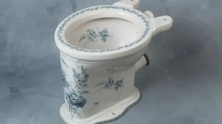 Kto wynalazł toaletę? Poznaj zaskakującą historię jej powstania