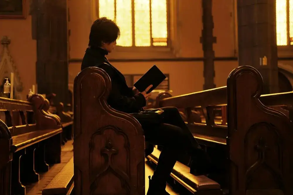 Dlaczego ważne jest czytanie Pisma Świętego dla duchowego rozwoju?