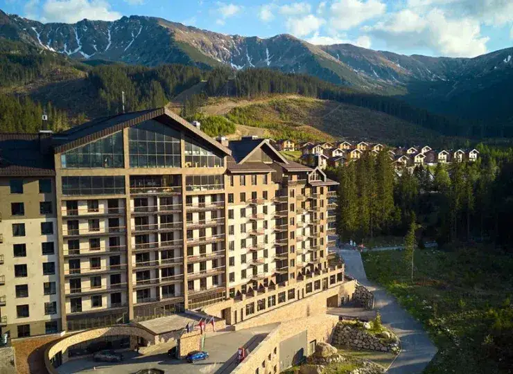 Gdzie nocleg w Tatrach? Najlepsze opcje dla turystów i wskazówki.