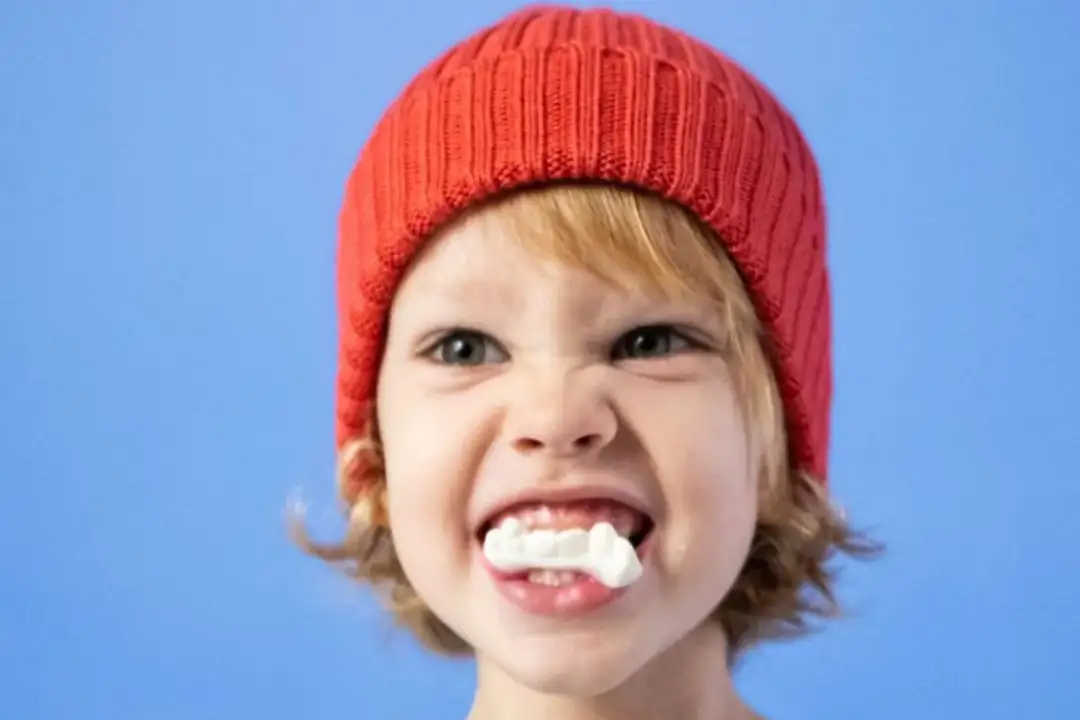 Zgrzytanie zębami u dzieci podczas snu: Przyczyny i rozwiązania