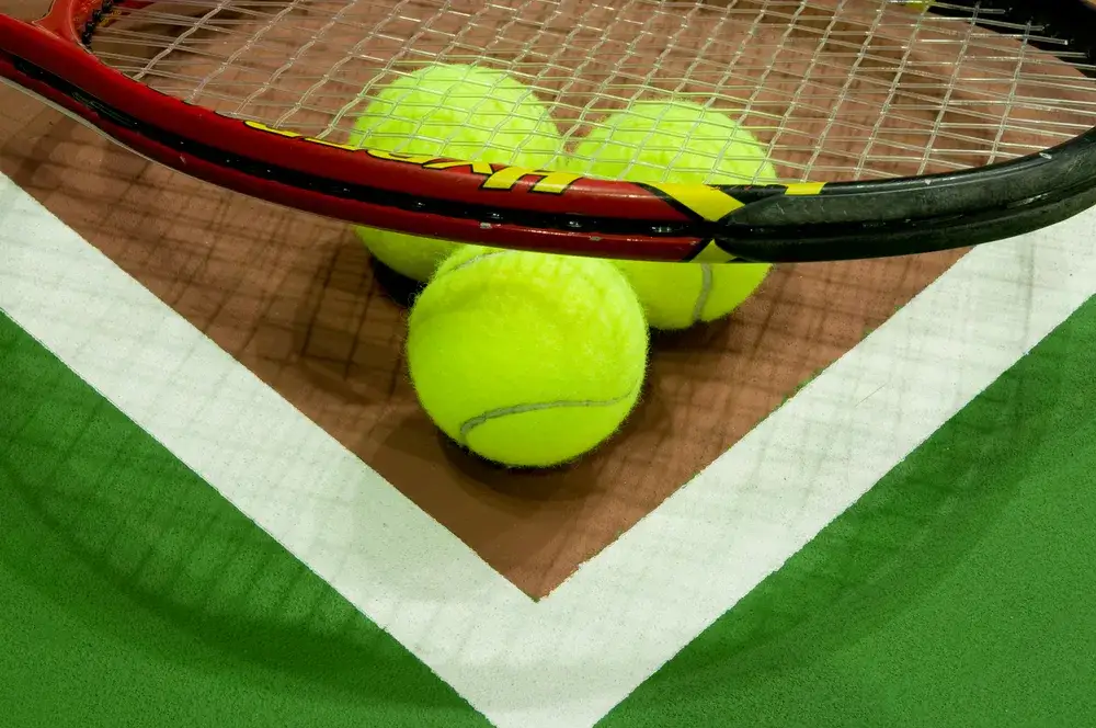 Jak liczyć punkty w tenisie ziemnym – proste wyjaśnienie systemu punktacji