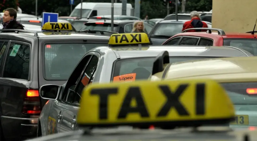 Jaka taryfa taxi w sobotę? Sprawdź, ile zapłacisz za kurs