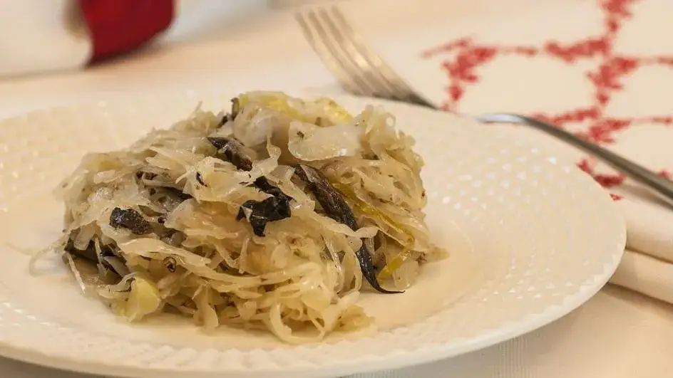 Idealne przyprawy do kapusty z grzybami. Niezawodny przepis na aromatyczną potrawę