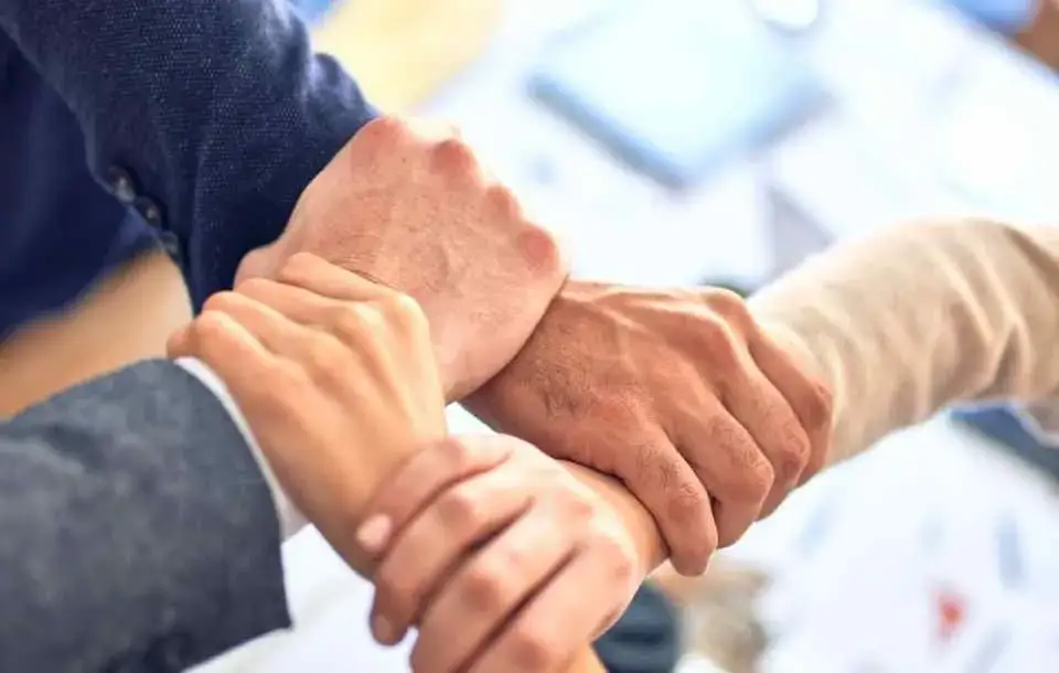 Etyka zawodowa - kluczowe zasady i ich znaczenie w pracy