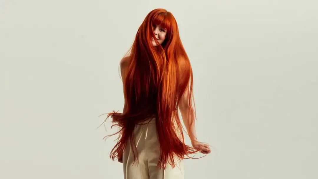 Czy włosy na oczach psują wzrok? Prawda o popularnym micie rodzicielskim