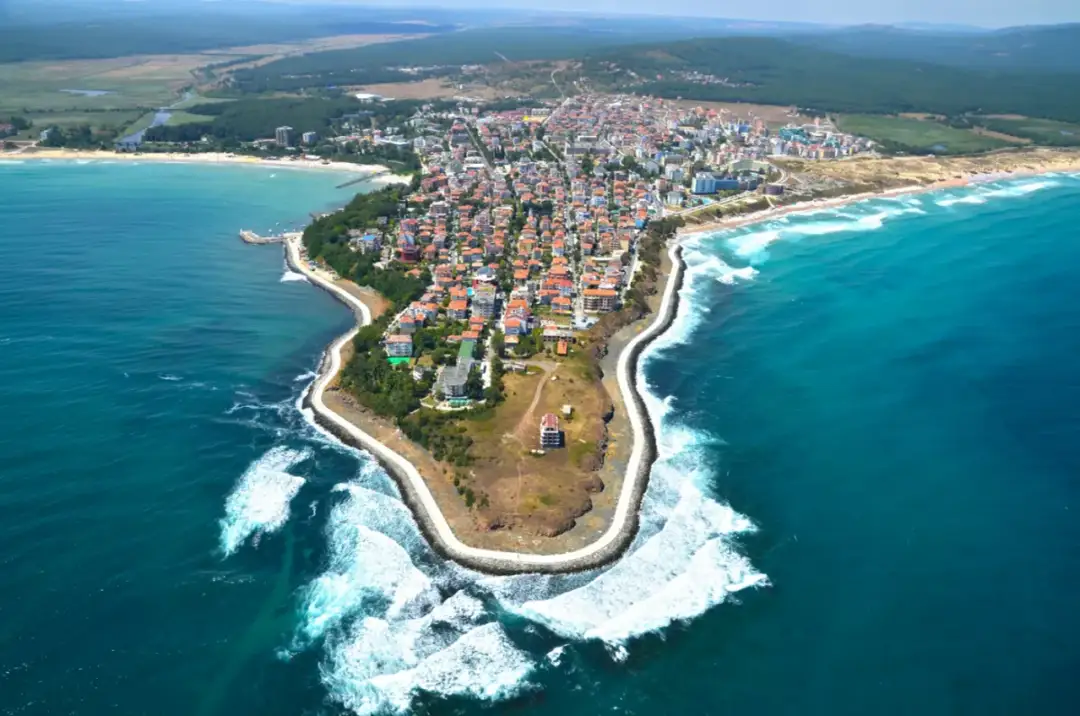 Primorsko atrakcje: Odkryj najpiękniejsze miejsca i aktywności