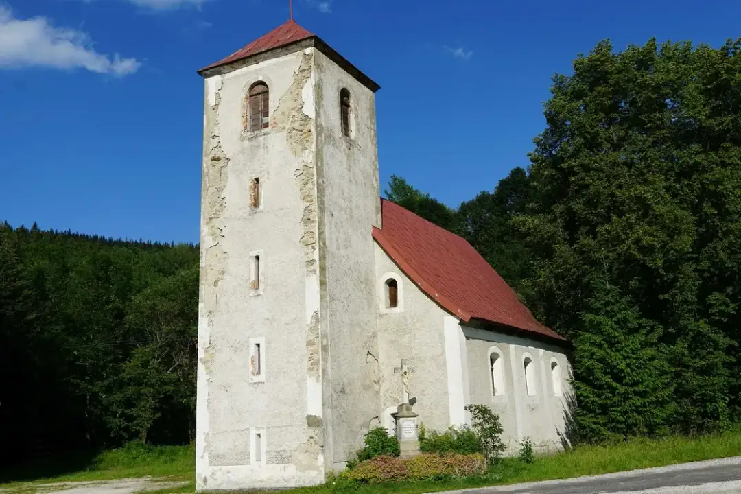 W jakim kościele jest pastor i jakie pełni obowiązki w nim?