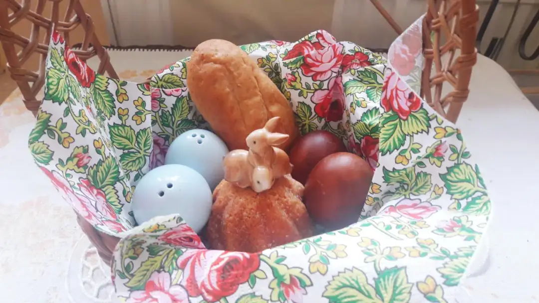 Co oznaczają symbole w koszyku wielkanocnym? Poznaj ich głębokie znaczenie