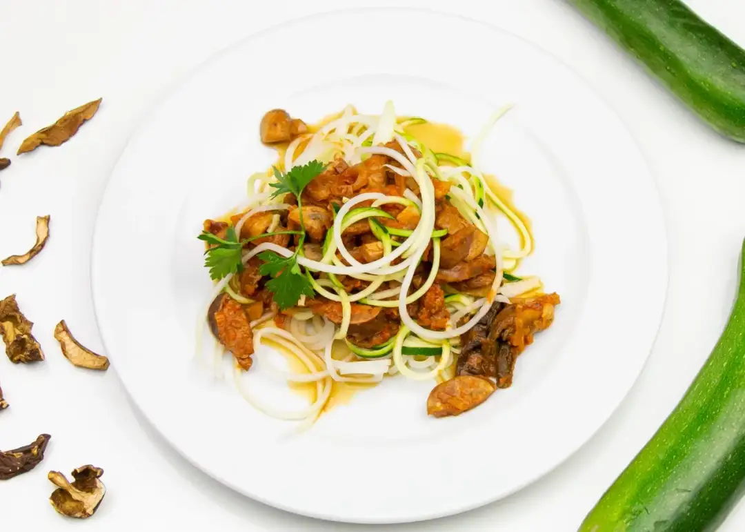 Spaghetti z boczniakami - prosty przepis na pyszne danie wegańskie