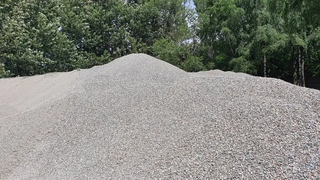 Ile waży m³ żwiru 8-16 mm? Konkretne dane i obliczenia dla budowy