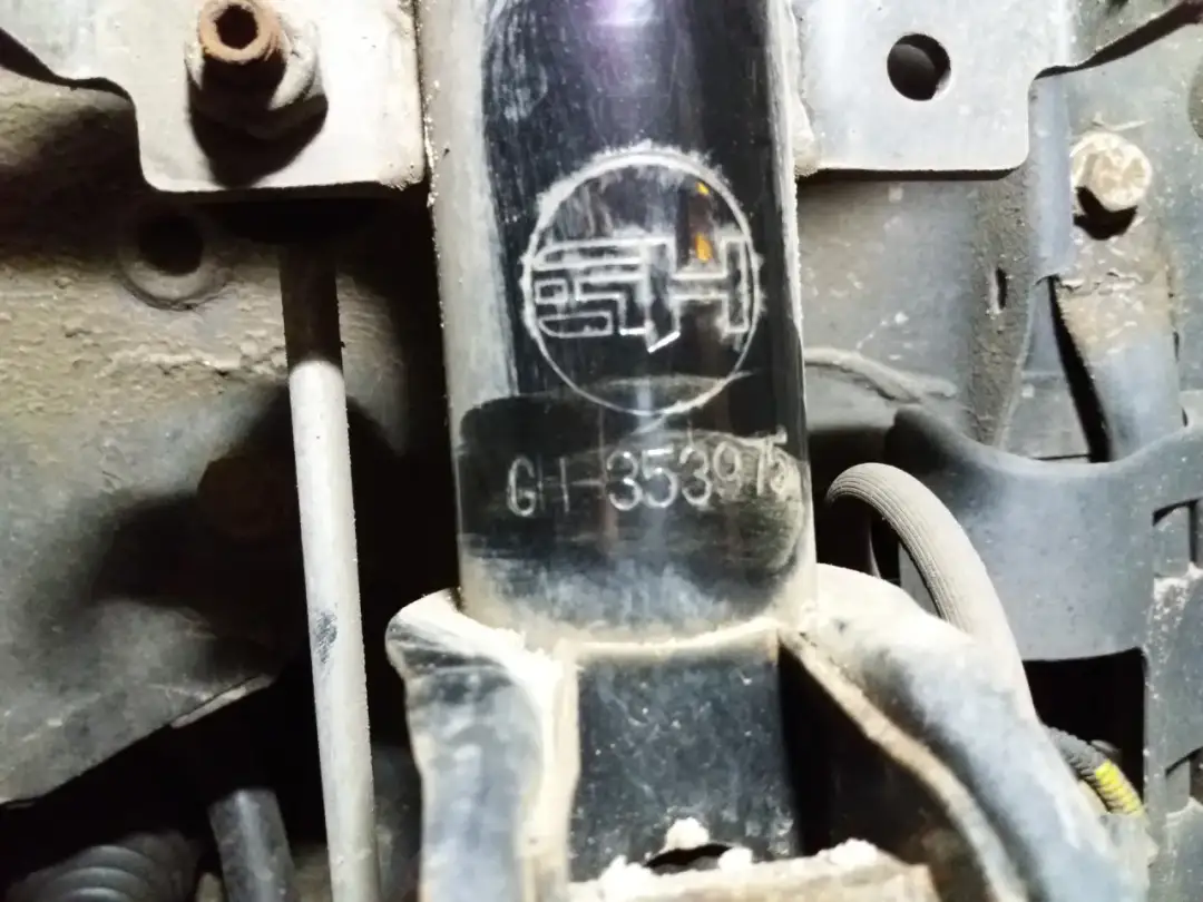 Jak wymienić amortyzator w Renault Espace 4 - uniknij kosztownych błędów