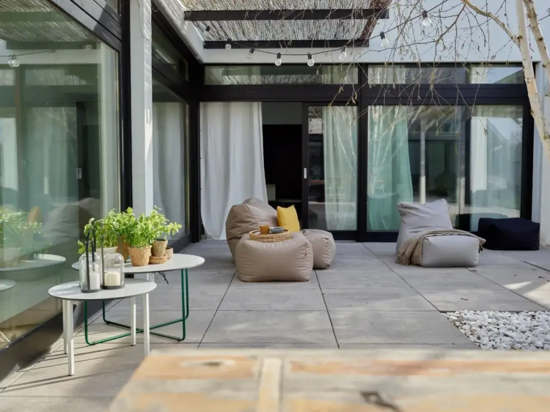 Jak urządzić taras? Praktyczne porady na idealną przestrzeń do relaksu