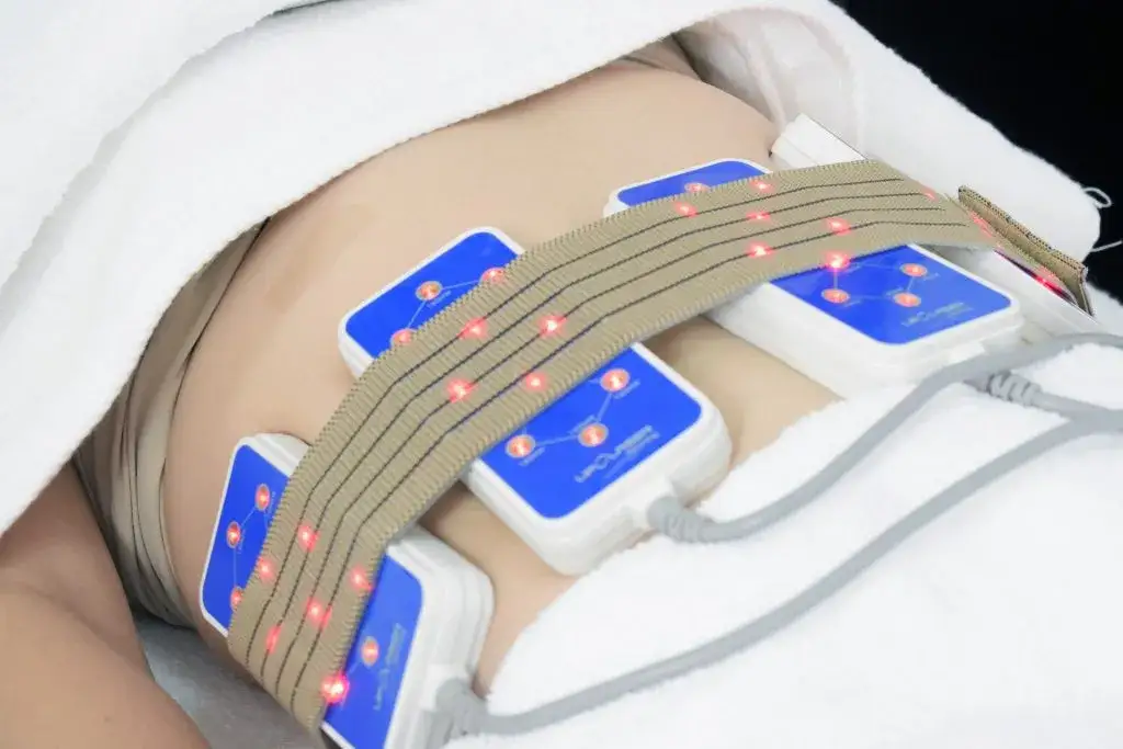 Lipolaser czy endermologia – który zabieg przyniesie lepsze efekty?