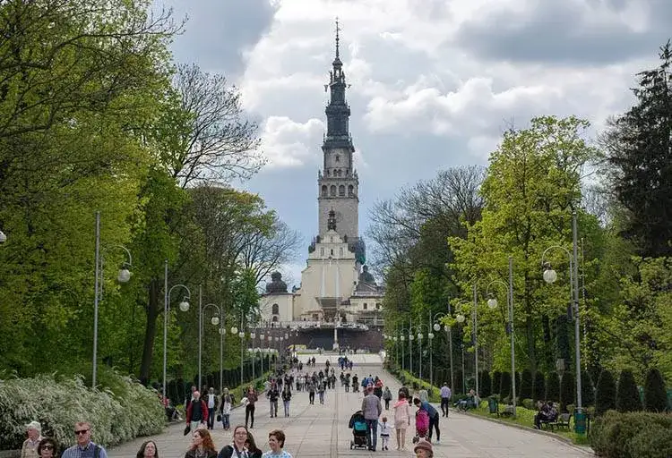 Częstochowa: Co zwiedzić? Odkryj atrakcje poza Jasną Górą!