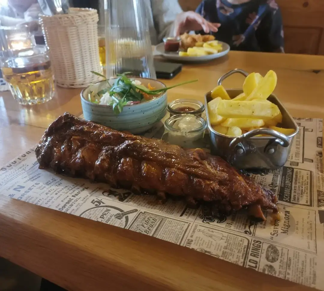 Bacówka Chyżne: Odkryj smaki Podhala! Menu, opinie i dojazd