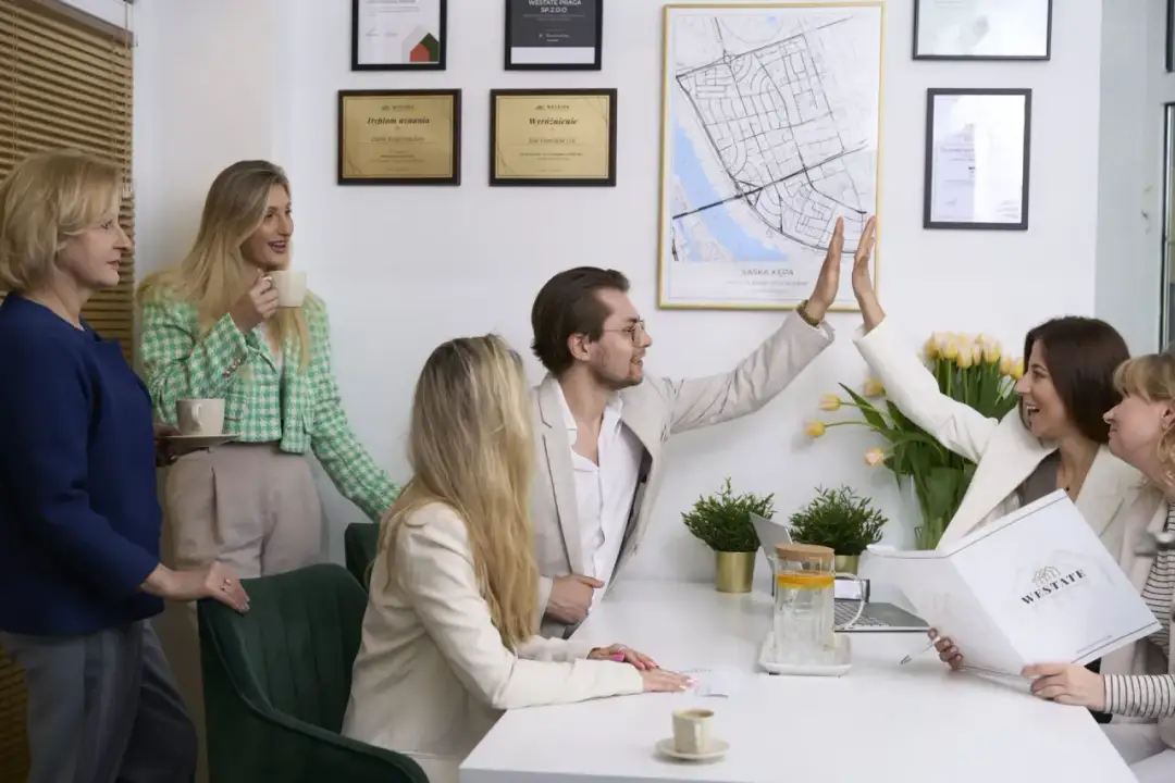 Prowizja biura nieruchomości netto czy brutto - co musisz wiedzieć?