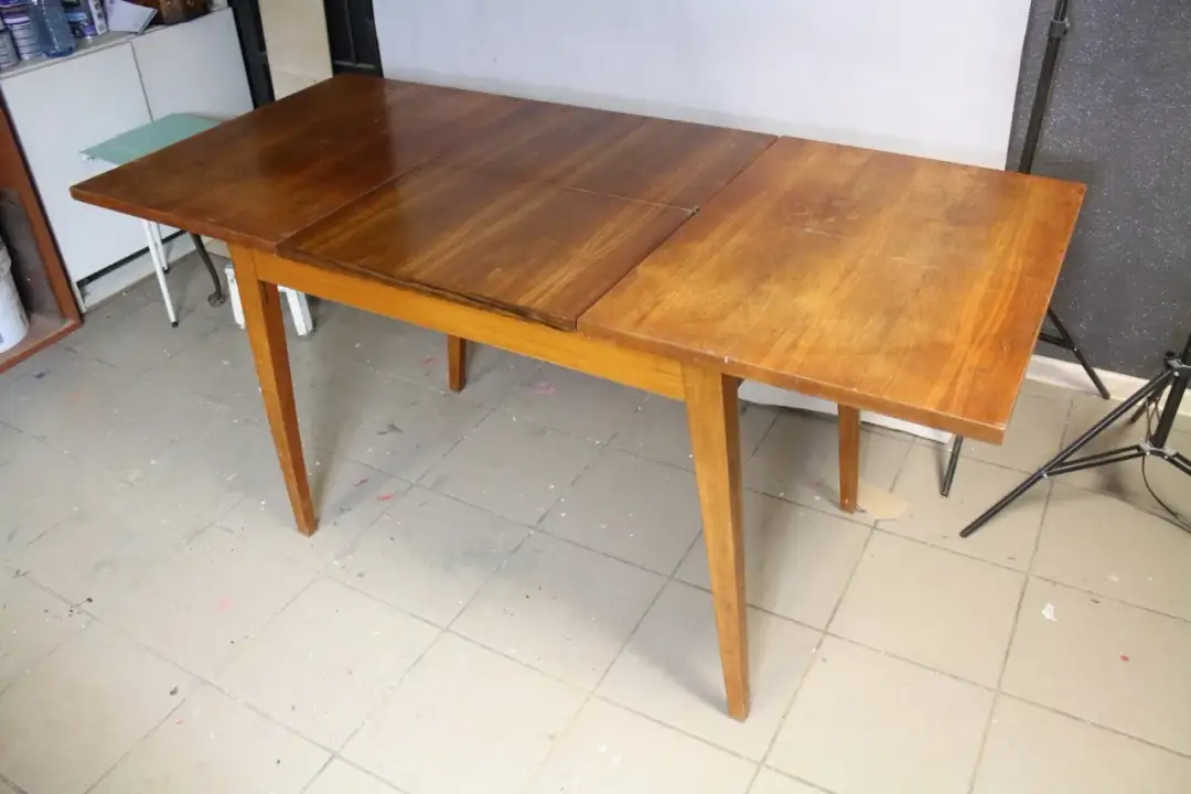 Jak odnowić stół fornirowany: proste kroki do idealnego efektu