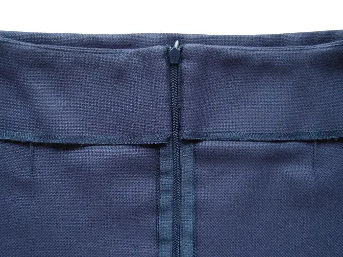 Jak poszerzyć spódnicę w pasie i uniknąć niewygodnych przymiarek