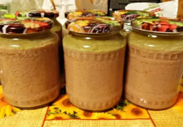 Ile gotować pasztet w słoiku, aby zapewnić bezpieczeństwo i trwałość?