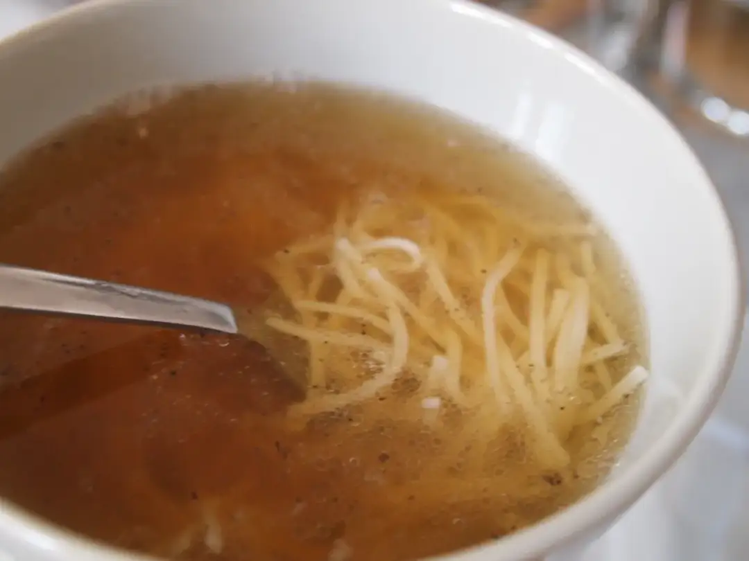 Jak przygotować pyszny rosół z kaczki i wołowiny w domowym zaciszu