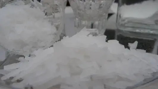 Jak zrobić samemu olejek magnezowy - prosty przepis na ulgę w bólu