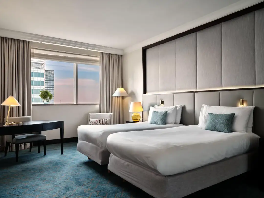 Ile kosztuje nocleg w Warszawie? Ceny, które zaskoczą każdego