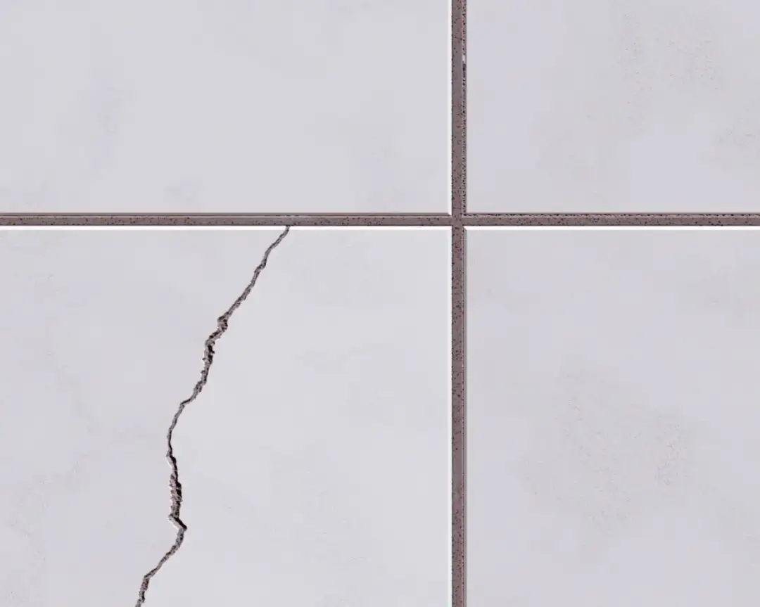 Jak skutecznie zamaskować dziury w kafelkach i uniknąć kosztownych napraw