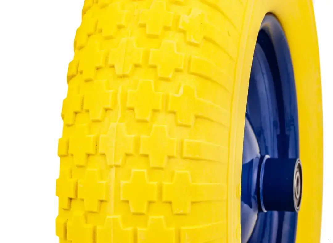 Jak założyć koło do taczki bez problemów - krok po kroku