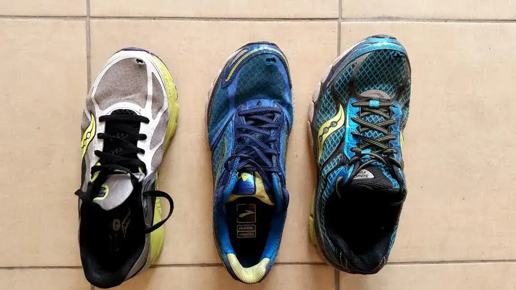 Czy rozklejone buty podlegają reklamacji? Sprawdź swoje prawa