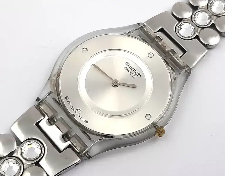 Zegarek damski Swatch srebrny - porównanie modeli i ceny