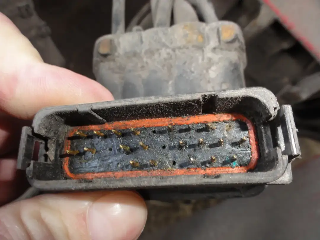 Jak sprawdzić czujnik ABS w naczepie, aby uniknąć kosztownych napraw