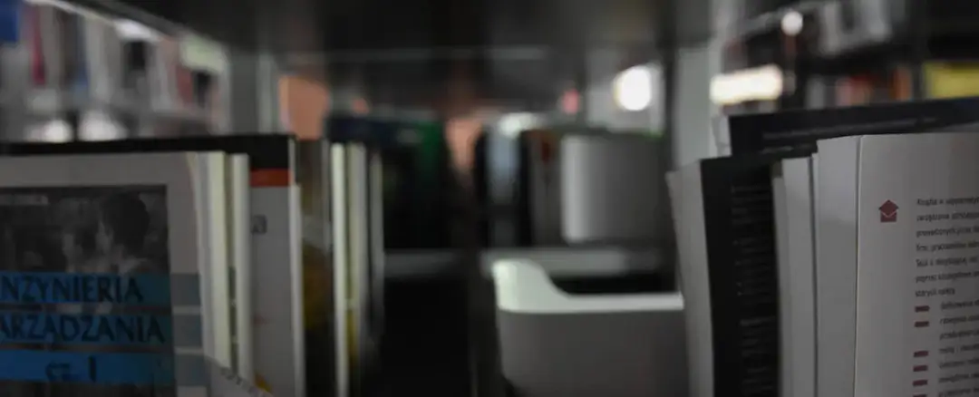 Kto naprawdę wydaje uprawnienia do montażu rusztowań? Prawda, która Was zaskoczy