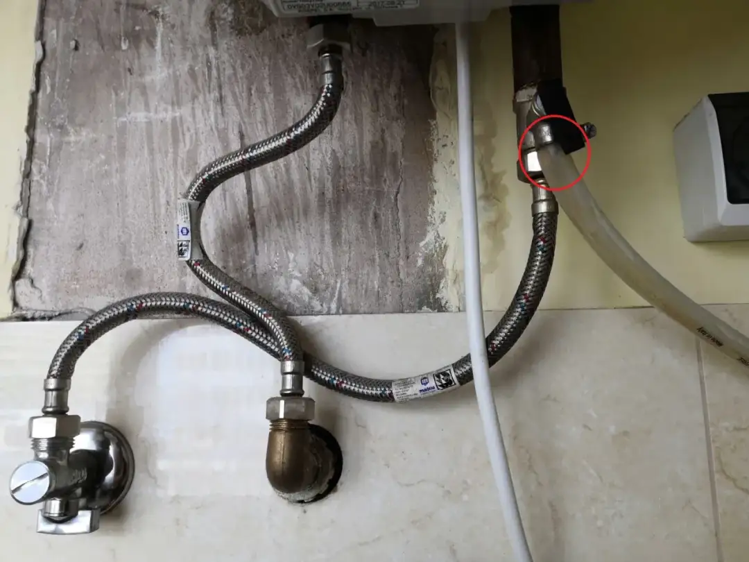 Jak naprawić cieknący bojler - proste kroki, aby uniknąć kosztów naprawy