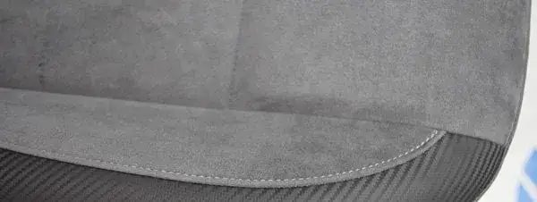 Jak czyścić alcantarę, by uniknąć uszkodzeń i plam? Sprawdzone metody