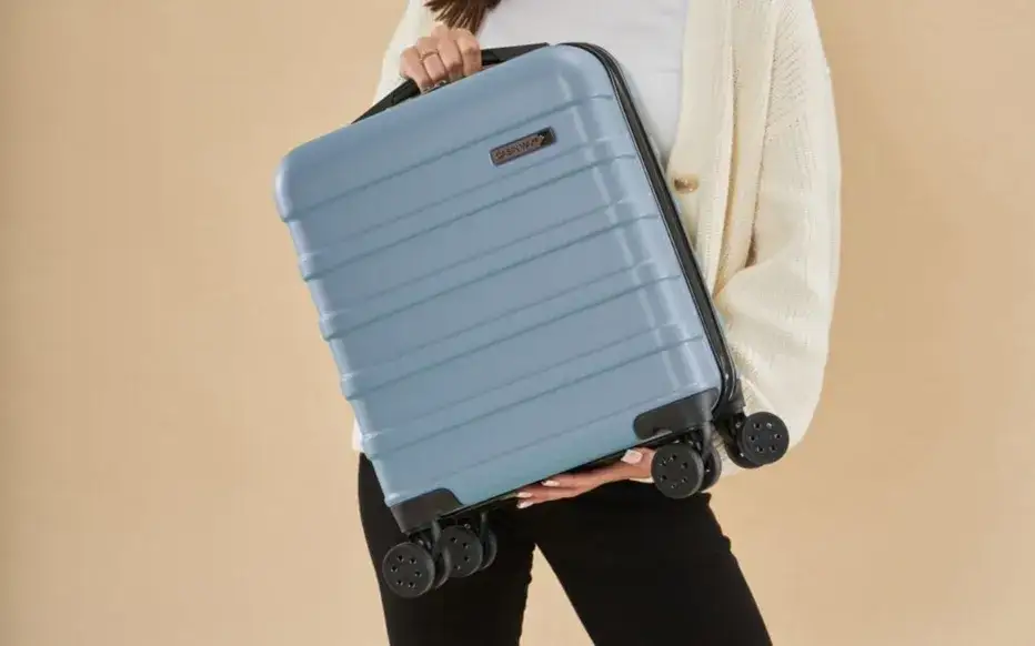 Bagage cabine Transavia : Évitez les frais, voyagez zen (Guide 2024)