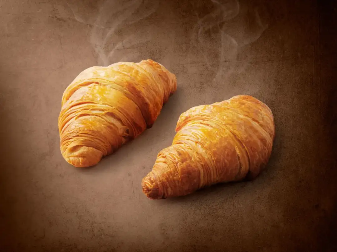 Ile kalorii ma rogal maślany z Lidla? Zaskakująca wartość energetyczna!