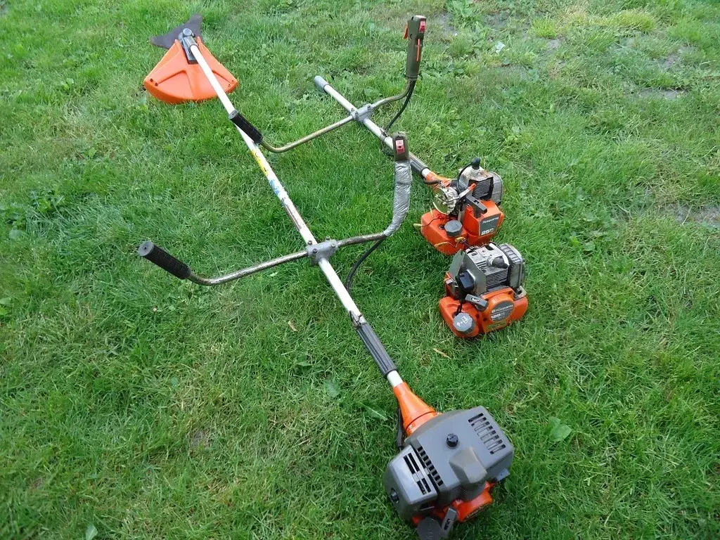 Kosa spalinowa Husqvarna 125R - dostępność, części i alternatywy