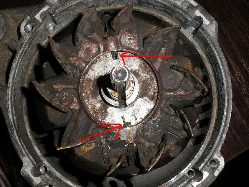 Jak szybko wymienić komutator w alternatorze - poradnik majsterkowicza