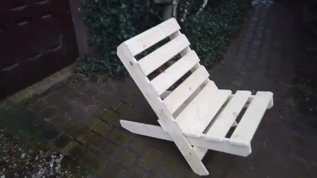 Jak zrobić krzesło ogrodowe, które przetrwa nawet najgorsze warunki