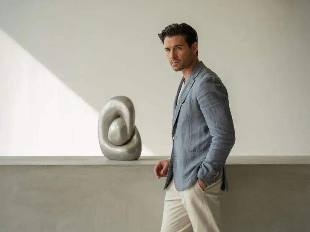 Marynarka do jasnych spodni: Jak stworzyć idealny look?