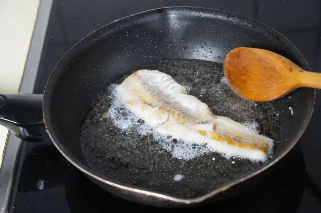 Jak długo smażyć ryby, aby uniknąć ich wysuszenia i straty smaku