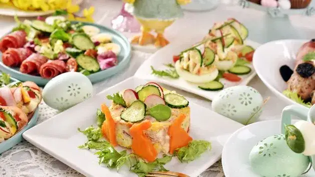 Najlepsze sałatki na Wielkanoc, które zaskoczą Twoich gości