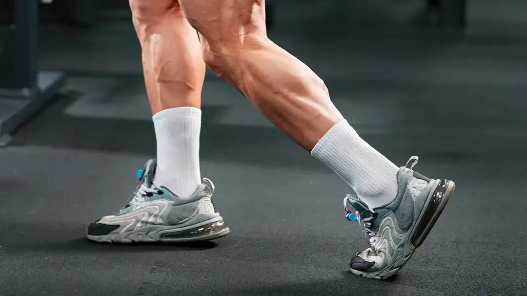 Jak ćwiczyć łydki: Skuteczne metody na silniejsze mięśnie łydek