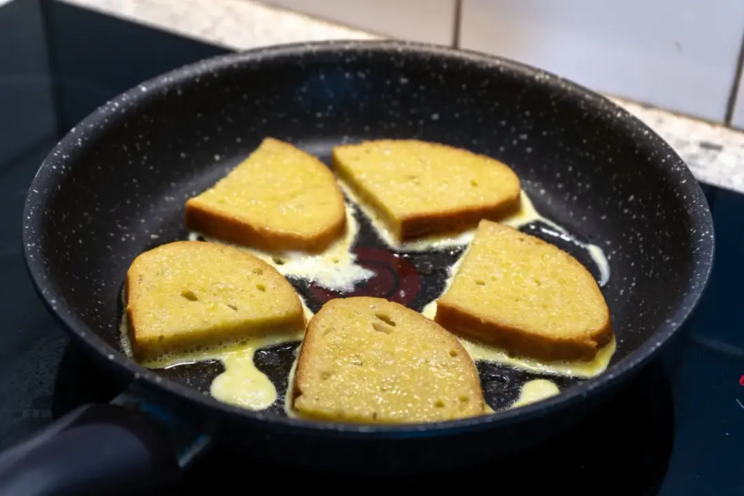 Jak zrobić chleb w jajku - prosta receptura, która zachwyci każdego