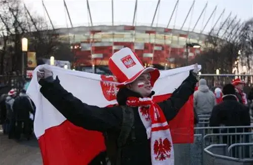 Ile osób interesuje się piłką nożną? Zaskakujące statystyki w Polsce Ile osób interesuje się piłką nożną? Zaskakujące statystyki w Polsce
