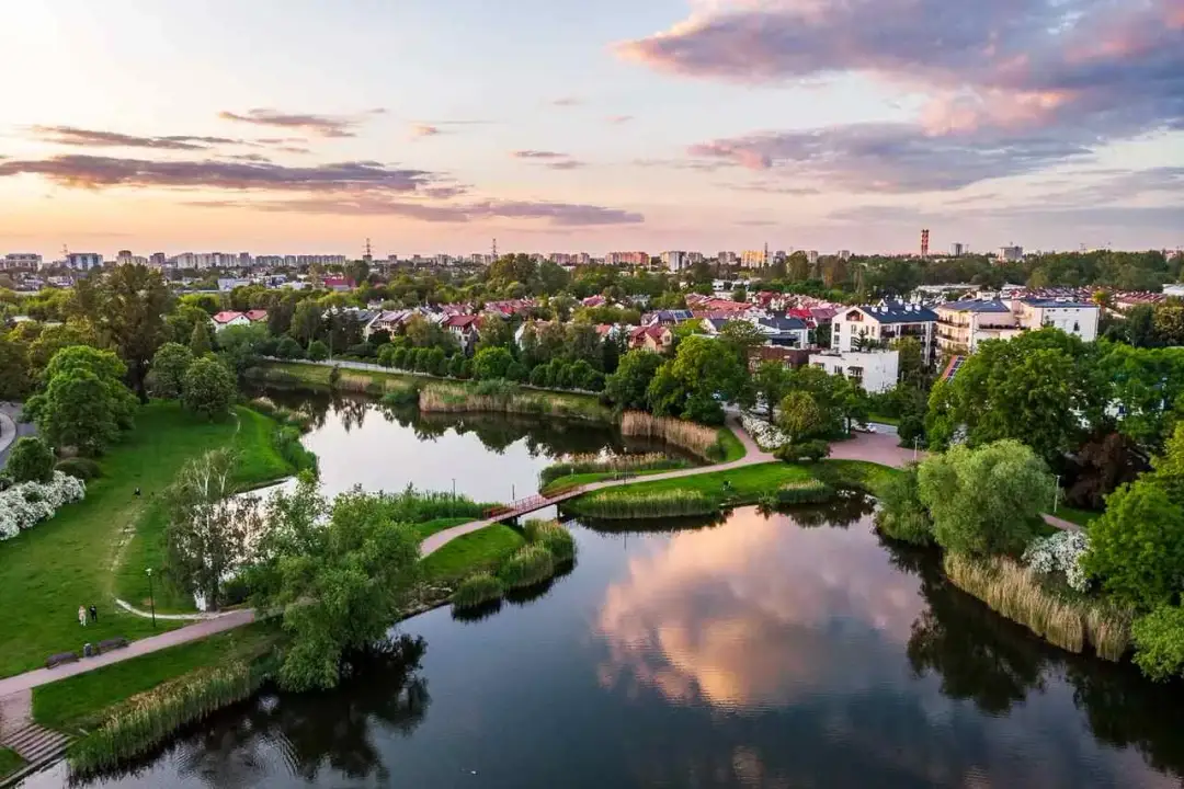 Najlepsze atrakcje w Warszawie Włochy, które musisz zobaczyć