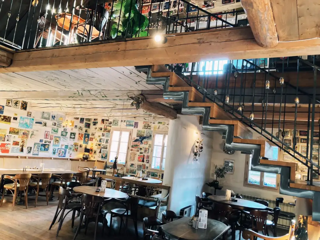 Gdzie zjeść w Lanckoronie? Odkryj najlepsze miejsca na posiłek